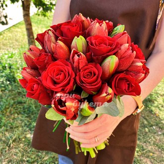 Букет невесты «Эмили Рэд»