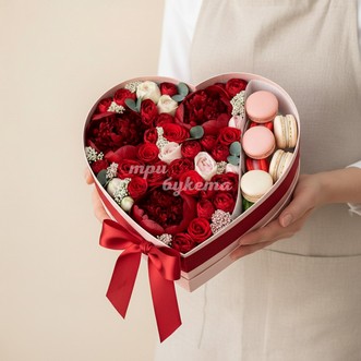 Зимние цветы с 10 макарунами